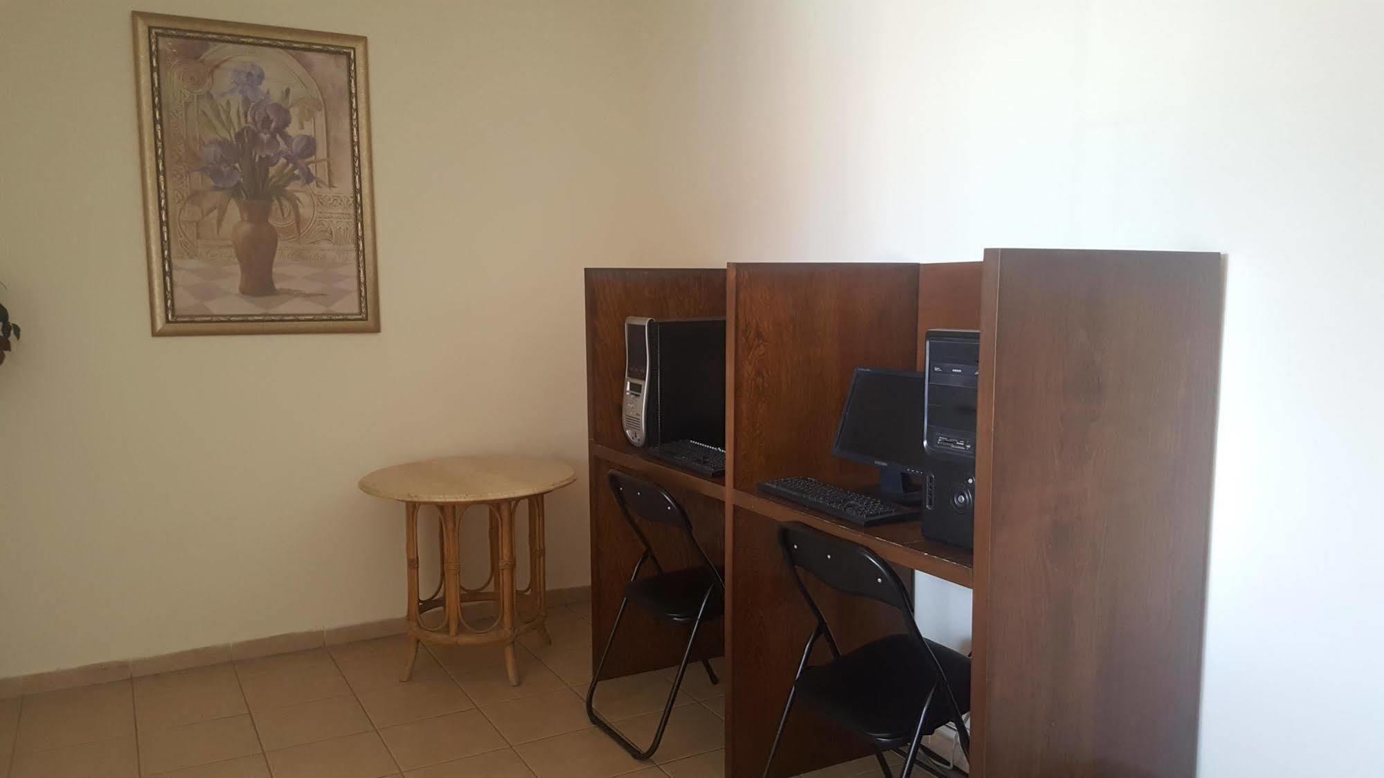 Hotel Go Inn Монклова Екстериор снимка