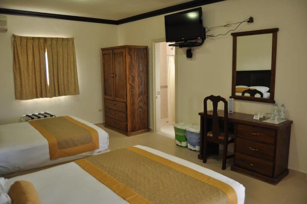 Hotel Go Inn Монклова Екстериор снимка